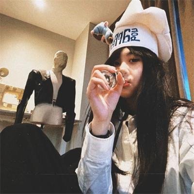 念情女博士